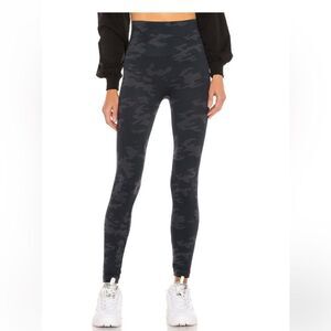 SPANX Look at Me Now Seamless Camo Leggings